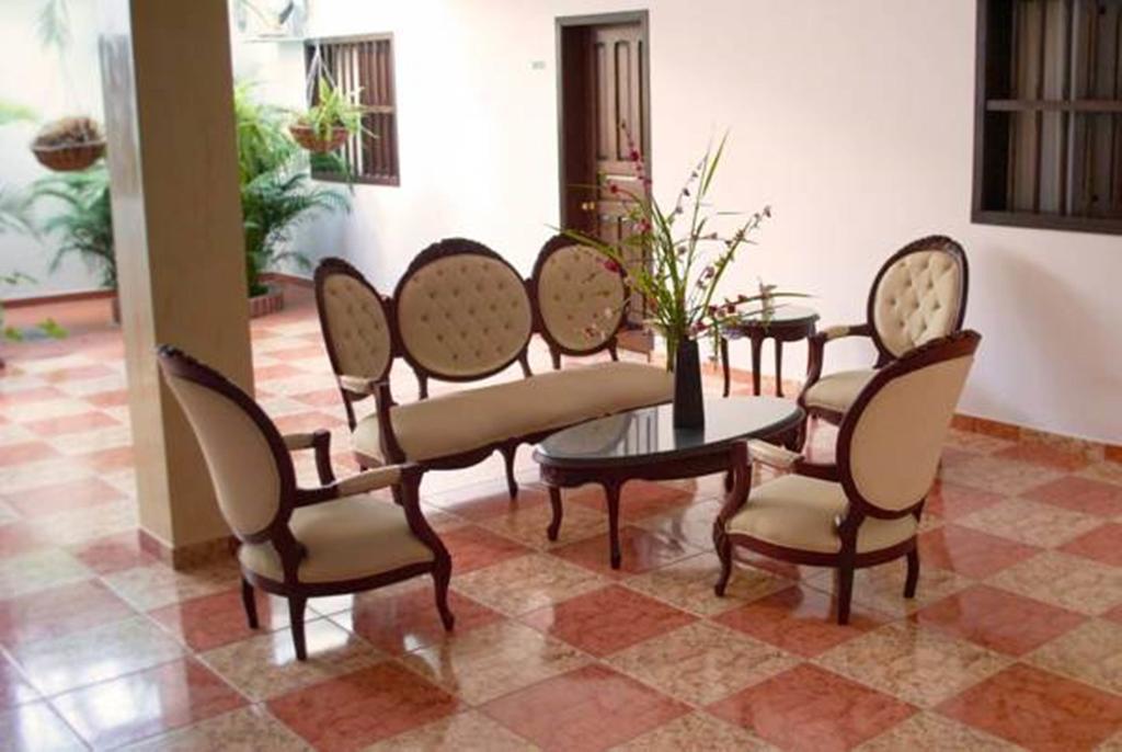 Hotel Las Nieves Хирон Экстерьер фото