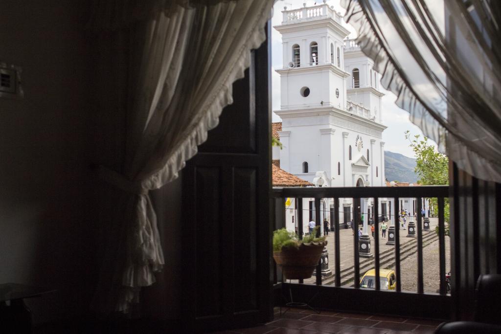 Hotel Las Nieves Хирон Экстерьер фото